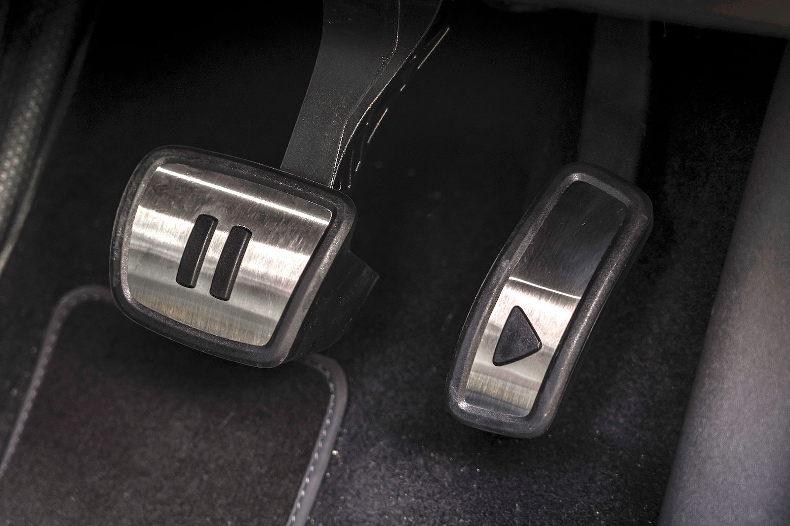 top gear uk the stig Where's Stig: World Tour (Top Gear) Hunt, Rod: 9781849900522: Books Gazelle Orange C7+ - BMW 8 Series G14/G15/G16 (2018+) M850i xDrive Gran Coupe N63 4.4L Größe:51cm matt
