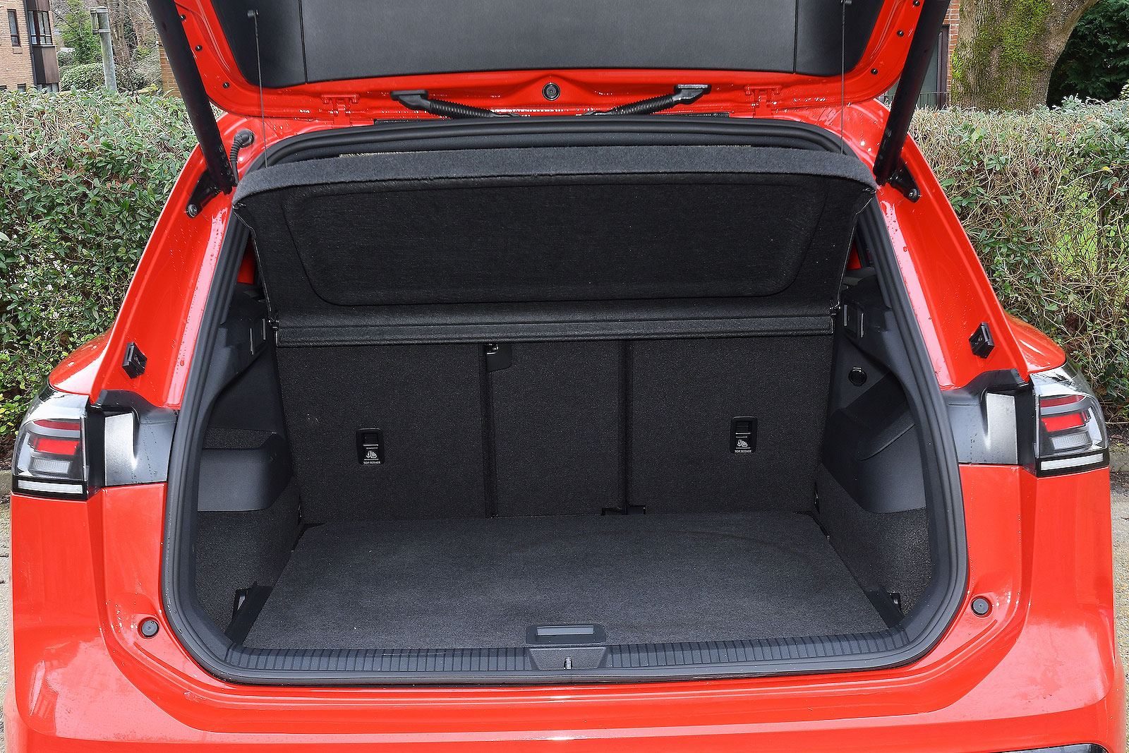 VW Tiguan boot