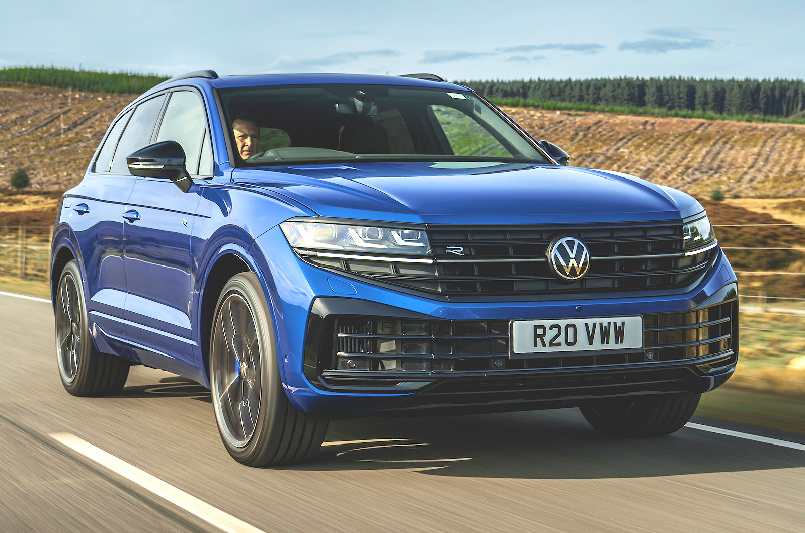 VW Touareg R front right driving