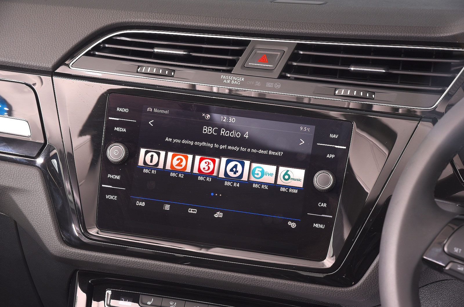 VW Touran infotainment touchscreen
