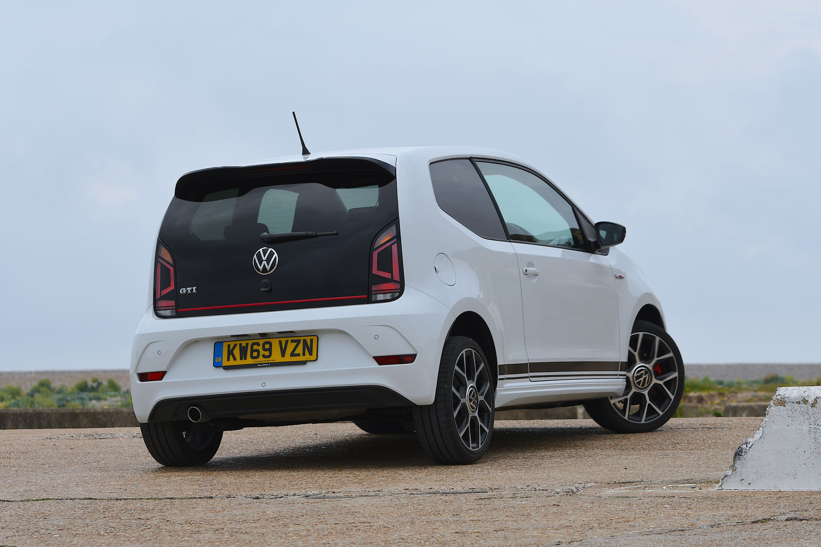 Volkswagen Up GTI 2020 rear cornering