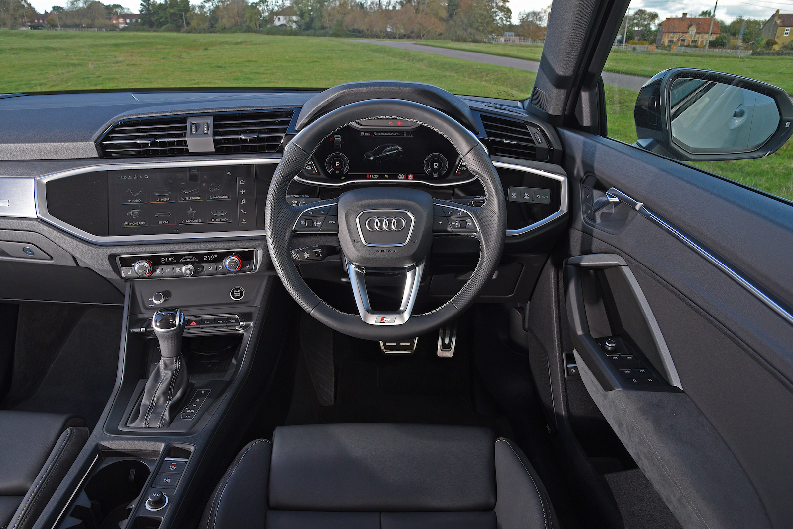 Audi Q3 Sportback 2021 interior dashboard