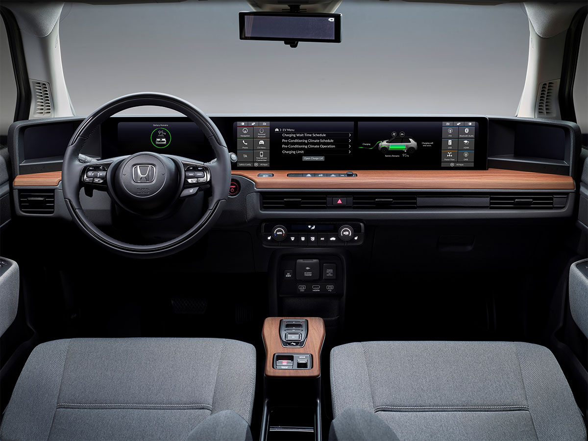Touchscreen tech, remote apps and voice control help your Honda e and smartphone work as one