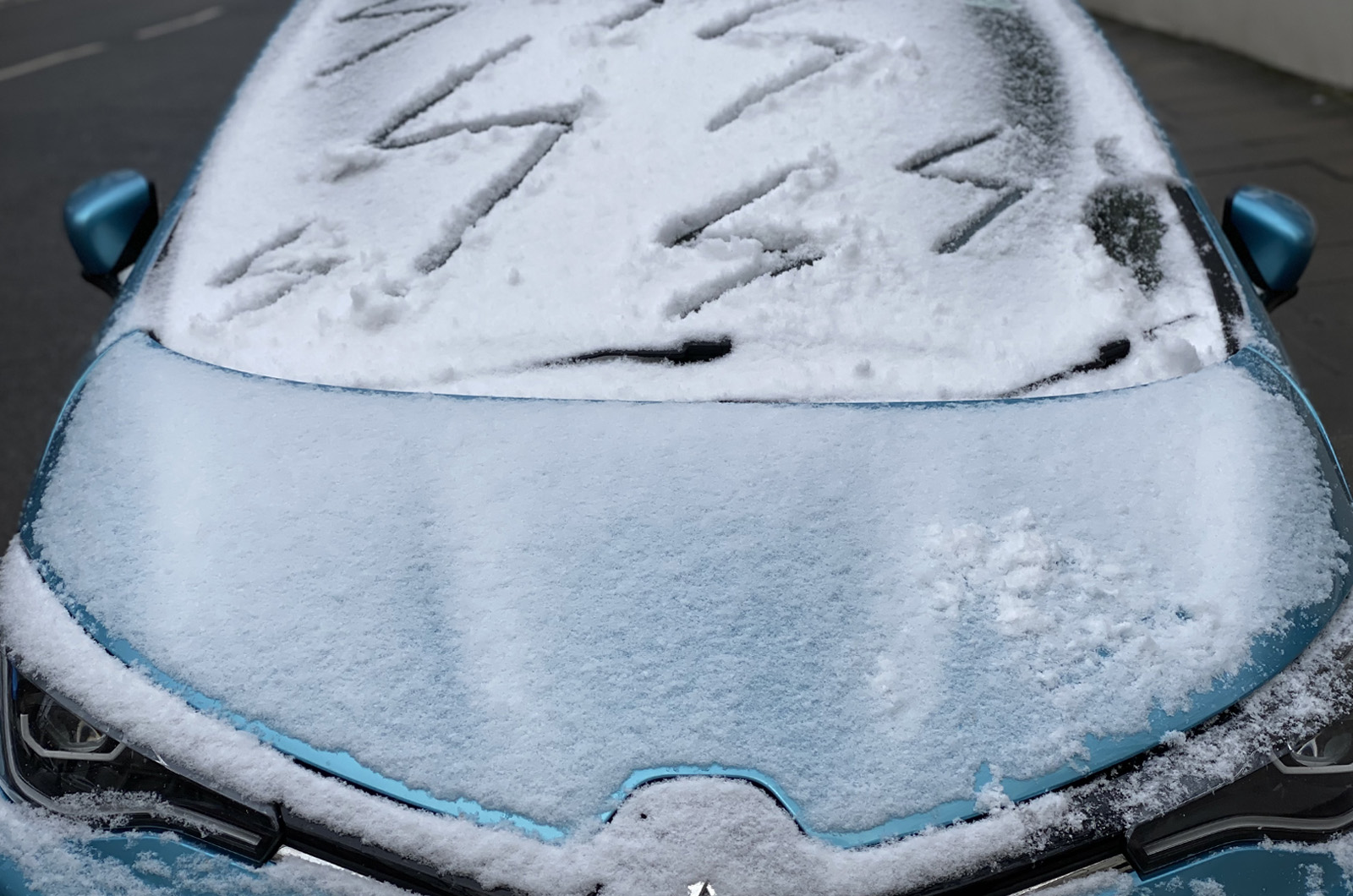 Renault Zoe long-term frost on screen