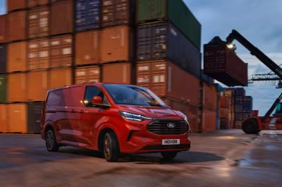 Ford E-Transit Custom front three quarters cornering