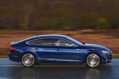 New Kia Stinger GT S vs Audi S5 Sportback