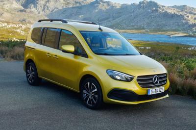 2022 Mercedes T-Class front static