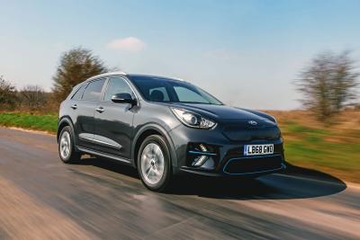 Kia e-Niro front and side