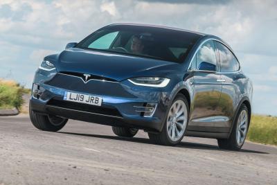 Tesla Model X Long Range front three quarters