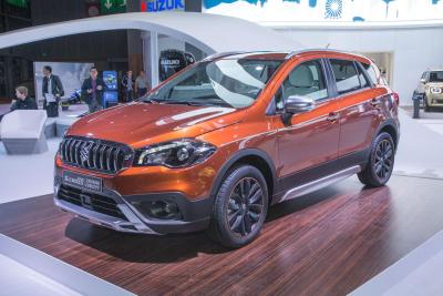 Facelifted Suzuki SX4 S-Cross revealed