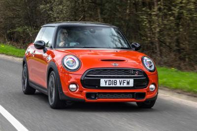 Mini hatchback 3dr