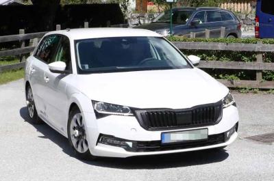 2020 Skoda Octavia prototype front