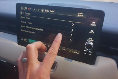 Honda HR-V 2022 long-term stereo settings