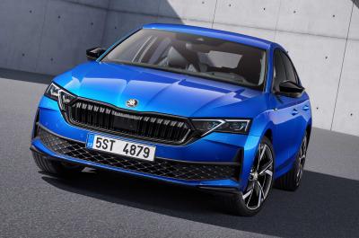 2024 Skoda Octavia hatch front