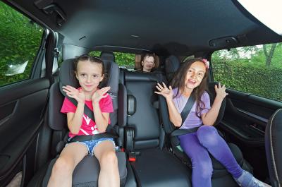 2025-child-car-seat-test-kids-in-car