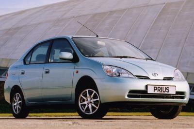 Toyota Prius Saloon (00 - 03)