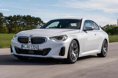 2021 BMW 2 Series Coupe front