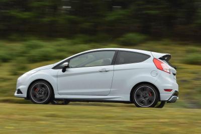 New Ford Fiesta ST200 vs Mini Cooper S