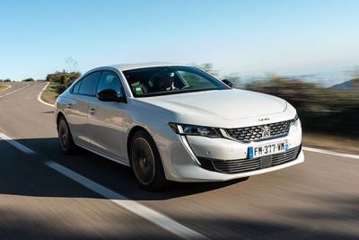 2020 Peugeot 508 Hybrid saloon front 3/4