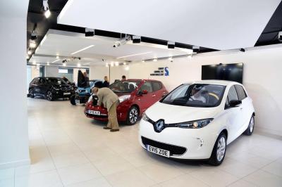 Would you buy an electric car? - Reader test team
