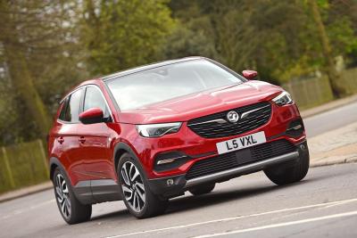 New Vauxhall Grandland X vs Renault Kadjar vs Skoda Karoq