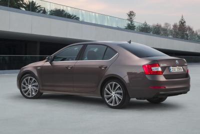 News round-up: top-spec Skoda Octavia on sale, Kia recalls and most powerful Audi R8