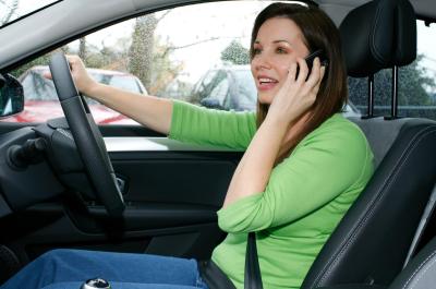Mobile phone use while driving reaches epidemic levels