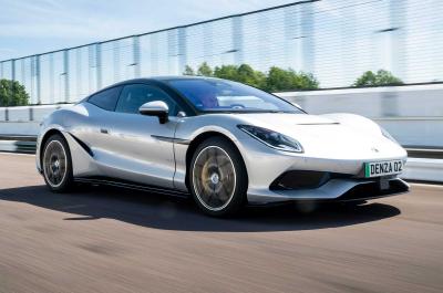 Denza Z9 GT front driving