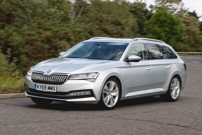 Skoda Superb Estate 2020 long term front cornering