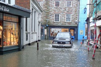 Flood water - how to drive through it safely