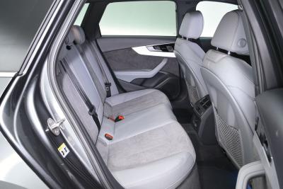 Audi A4 Avant rear seats