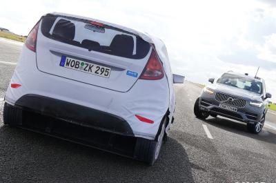 AEB crash test
