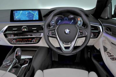 New BMW 5 Series vs Mercedes E-Class