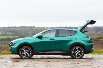 Alfa Romeo Tonale side with boot open