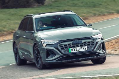 Audi Q8 e-tron front cornering