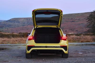Audi RS3 Sportback boot long
