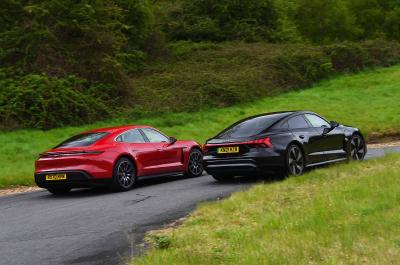 Audi E-tron GT vs Porsche Taycan rears