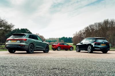 Audi Q8 e-tron vs BMW iX vs Jaguar I-Pace rear static