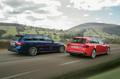 Audi RS4 Avant vs Mercedes-AMG C63 S Estate rears