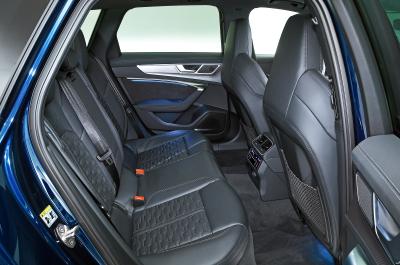 Audi RS6 Avant rear seats