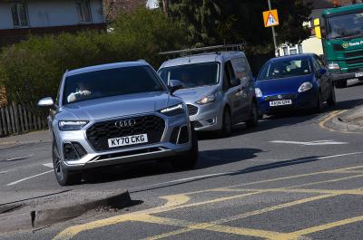 Audi Q5 waiting at junction