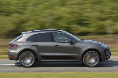 New Mercedes-AMG GLC vs Porsche Macan