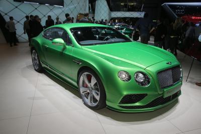 Facelifted Bentley Continental GT and Continental Flying Spur revealed