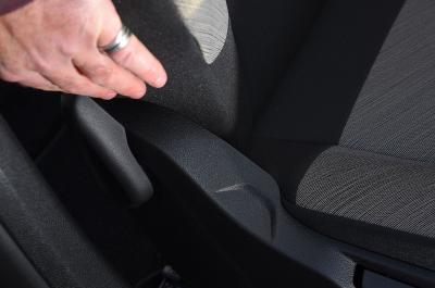 Citroen Berlingo seat lever