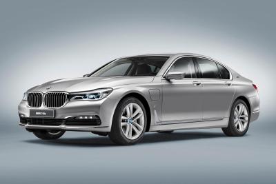 New hybrid BMW 7 Series revealed