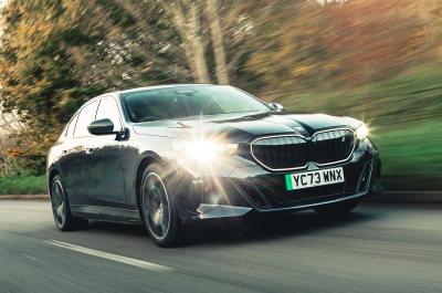 BMW i5 LT front tracking
