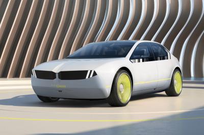 BMW i Vision Dee front