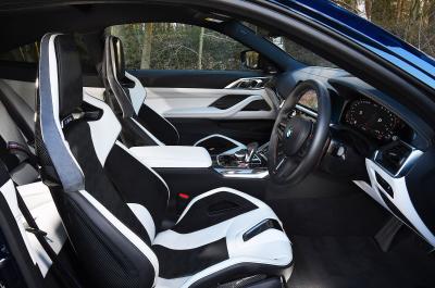 BMW M4 2021 front seats