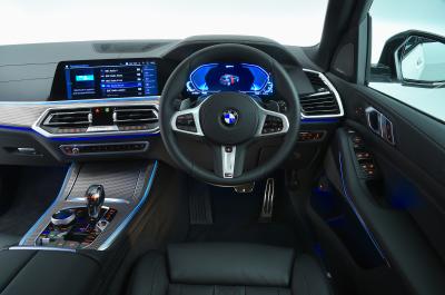 BMW X5 45e dashboard - 69-plate car