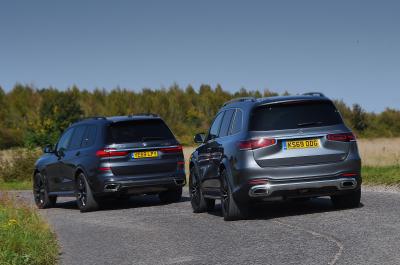 BMW X7 vs Mercedes GLS rears